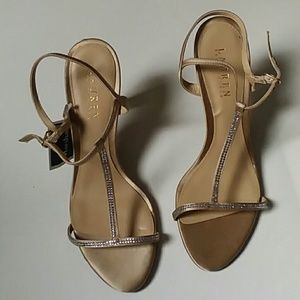 Nwt Lauren Ralph Lauren champagne heels